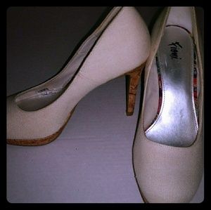 White/wood 9.5 heels